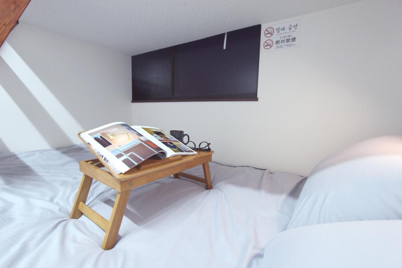I Osaka House Hotel Buitenkant foto